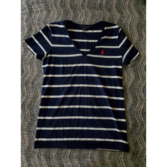 Ralph Lauren Tshirt - Picture 1 of 1
